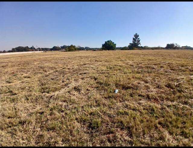 16,097M² VACANT LAND FOR SALE IN KOOKRUS